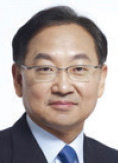 제 5대 원장 유일호의 사진입니다.